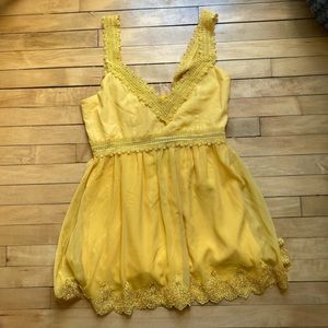 NWT Yellow NBD V Neck dress